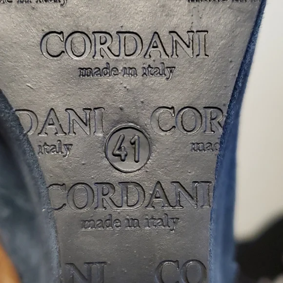 Cordani Suede Round Toe Wedge Heel Size 10/41 - Picture 9 of 12